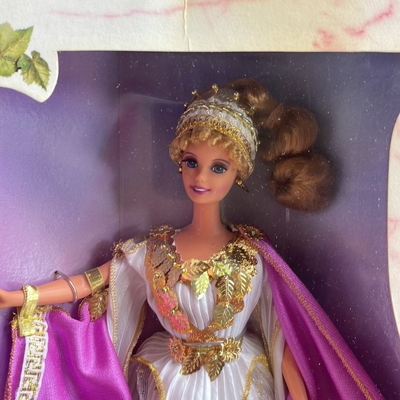 NRFB - Grecian Goddess Barbie Doll - From The Great Eras Collection a Volume 7 - Picture 4 of 14